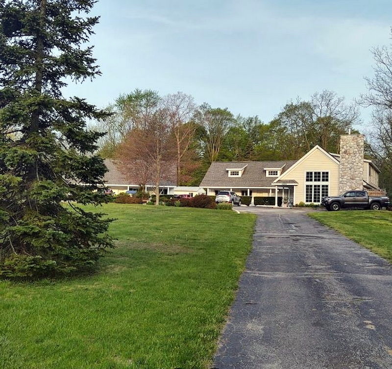 Captains Quarters (Swan Motel) - Web Listing Photo